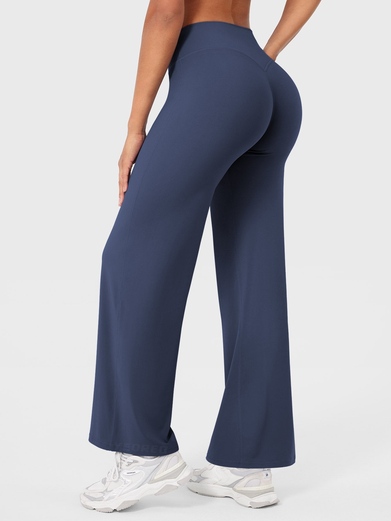 Everyday Ease Straight Leggings